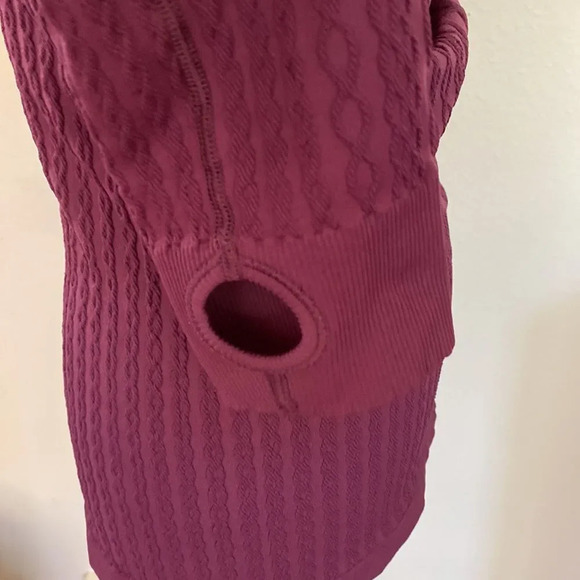 Krimson Klover sz L/XL base layer 1/2 zip thumb holes excellent pre owned cond - Picture 5 of 9